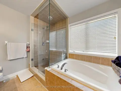 Whitchurch-Stouffville Stouffville community 63 Yakefarm Blvd For Sale