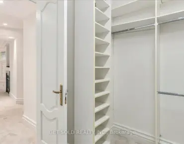 
76 Silver Fox Pl Rural Vaughan - 4 beds 7 baths 3 parking space(s) listed at $4199000