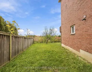 40 Ann Louise Cres Cedarwood, Markham 4 beds 5 baths 2 garage $1.3M