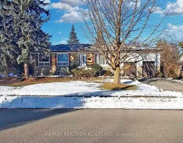 32 Kirk Dr Thornhill, Markham 3 beds 4 baths 2 garage $2.5M