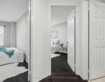 
20 Eastern Skies Way Wismer - 3 beds 4 baths 1 parking space(s) listed at $899700