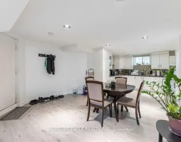 
118 May Ave North Richvale - 4 beds 6 baths 2 parking space(s) listed at $1888800