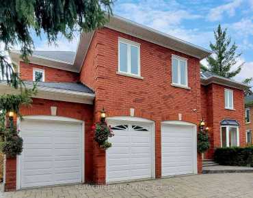 
Formosa Dr <a href='https://luckyalan.com/community.php?community=Richmond Hill:Rouge Woods'>Rouge Woods, Richmond Hill</a> 3 beds 3 baths 1 garage $999.99K