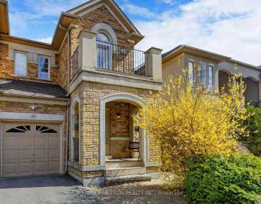 
Gladstone Ave <a href='https://luckyalan.com/community.php?community=Vaughan:Maple'>Maple, Vaughan</a> 4 beds 4 baths 2 garage $1.5M