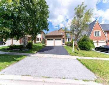 
452 Alex Doner Dr Glenway Estates, Newmarket 4 beds 3 baths 2 garage $1.44M
