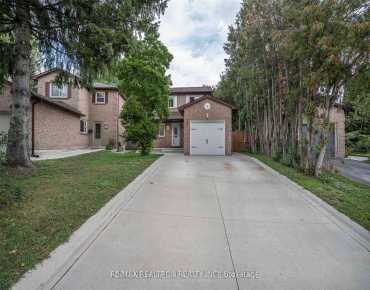 28 Valhalla Crt Aurora Village, Aurora 3 beds 3 baths 1 garage $1.168M