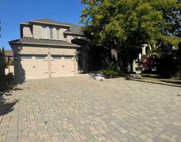 
92 Solway Ave <a href='https://luckyalan.com/community.php?community=Vaughan:Maple'>Maple, Vaughan</a> 4 beds 4 baths 2 garage $1.46M