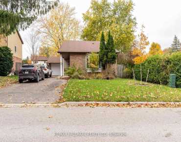 
Ken Sinclair Cres <a href='https://luckyalan.com/community.php?community=Aurora:Aurora Estates'>Aurora Estates, Aurora</a> 5 beds 4 baths 2 garage $1.968M