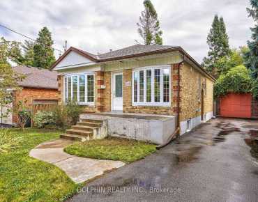 
580 Arbor Rd Mineola, Mississauga 3 beds 3 baths 2 garage $1.4M
