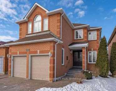 
Corrigan Dr Applewood, Mississauga 3 beds 2 baths 1 garage $915.9K