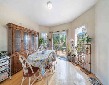 5255 Tagish Crt Hurontario, Mississauga 4 beds 3 baths 2 garage $1.232M