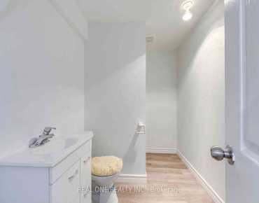 7262 Corrine Cres Meadowvale, Mississauga 3 beds 3 baths 1 garage $799K