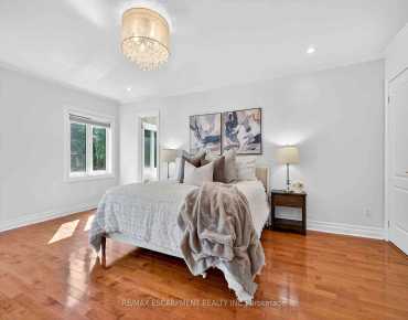 3701 Keenan Cres Malton, Mississauga 4 beds 3 baths 1 garage $949.9K