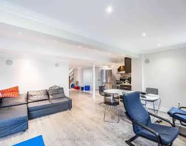 
2052 Chippewa Trl Sheridan, Mississauga 4 beds 4 baths 2 garage $2.1M