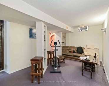 
Flagship  Applewood, Mississauga 3 beds 2 baths 1 garage $850K