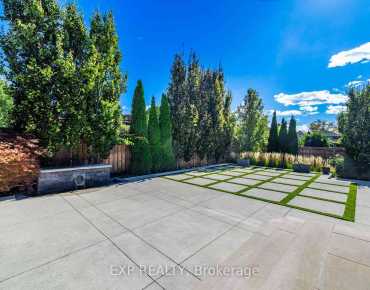 260 Taylor Mills Dr N <a href='https://luckyalan.com/community_CN.php?community=Richmond Hill:Crosby'>Crosby, Richmond Hill</a> 3 beds 2 baths 4 garage $968K