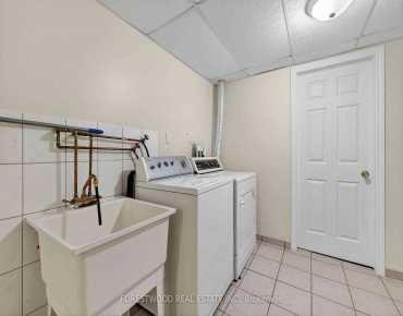 2484 Claymore Cres Erindale, Mississauga 4 beds 4 baths 2 garage $1.98M