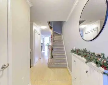 608 Lumberton Cres Hurontario, Mississauga 3 beds 3 baths 1 garage $850K
