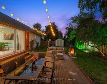 
2480 Parmeer Dr Erindale, Mississauga 4 beds 3 baths 2 garage $1.89M
