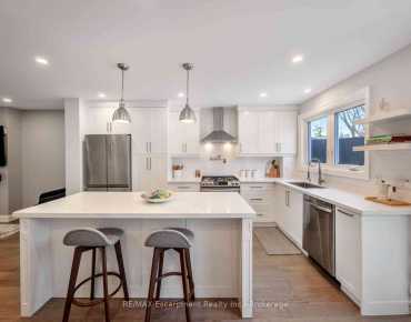 143 Chalfield Ln Rathwood, Mississauga 3 beds 3 baths 1 garage $1.06M
