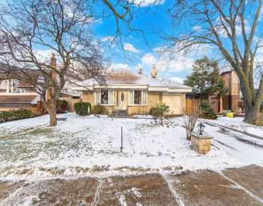 5255 Tagish Crt Hurontario, Mississauga 4 beds 3 baths 2 garage $1.232M