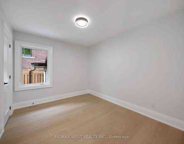 106 Cultra Sq West Hill, Toronto 3 beds 2 baths 2 garage $868.8K