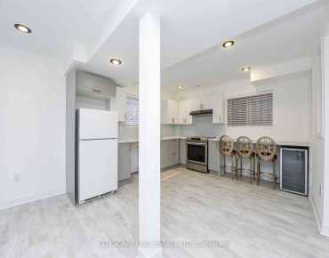 5192 Castlefield Dr East Credit, Mississauga 4 beds 4 baths 2 garage $1.369M