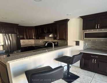 3221 Redpath Circ Lisgar, Mississauga 3 beds 4 baths 1 garage $879K