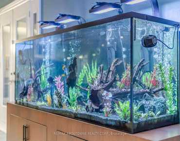 2550 Mainroyal St Erin Mills, Mississauga 3 beds 2 baths 1 garage $849K