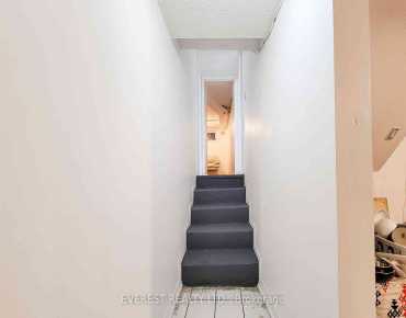 1528 Knareswood Dr Lorne Park, Mississauga 3 beds 4 baths 2 garage $1.999M