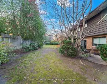 2565 Scarth Crt Central Erin Mills, Mississauga 4 beds 4 baths 2 garage $1.2M