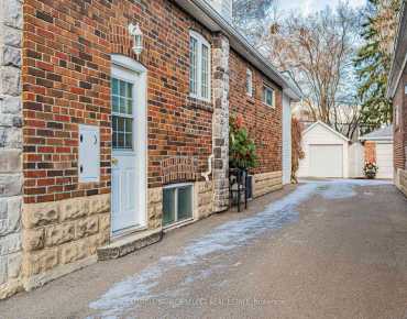 3036 Bayview Ave <a href='https://luckyalan.com/community_CN.php?community=Toronto:Willowdale East'>Willowdale East, Toronto</a> 3 beds 5 baths 2 garage $1.659M