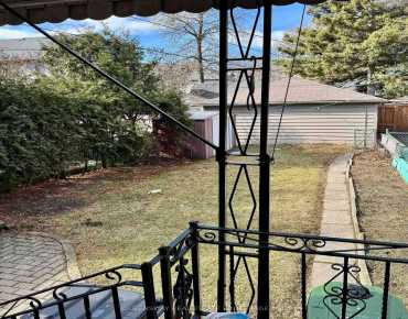 
70 Summerhill Gdns <a href='https://luckyalan.com/community.php?community=Toronto:Rosedale-Moore Park'>Rosedale-Moore Park, Toronto</a> 2 beds 2 baths  garage $2.399M