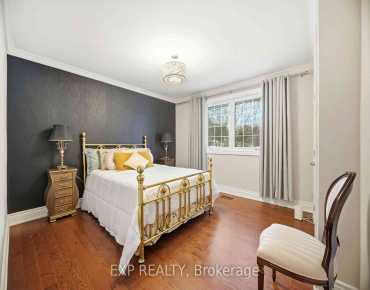 724-728 Montbeck Cres Lakeview, Mississauga 4 beds 2 baths 1 garage $1.499M