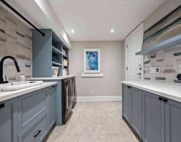 
44 Robin Hood Rd Edenbridge-Humber Valley, Toronto 4 beds 4 baths 1 garage $2.298M