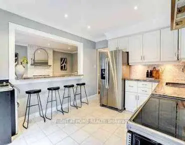 6786 Kazoo Crt Meadowvale Village, Mississauga 4 beds 4 baths 2 garage $1.75M