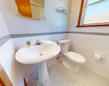 12 Sam Frustaglio Dr Brookhaven-Amesbury, Toronto 3 beds 4 baths 1 garage $969K