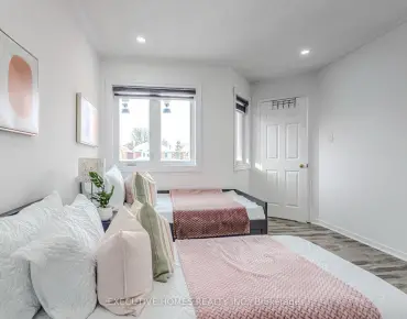 1192 Dream Crest Rd East Credit, Mississauga 3 beds 4 baths 2 garage $1.2M
