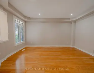 
1245 Tyneburn Cres Applewood, Mississauga 3 beds 2 baths 1 garage $1.195M