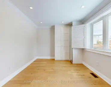 
10 Willowhurst Cres Wexford-Maryvale, Toronto 3 beds 2 baths 1 garage $989.9K