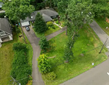 
6607 Skipper Way Meadowvale Village, Mississauga 4 beds 3 baths 1 garage $1.03M