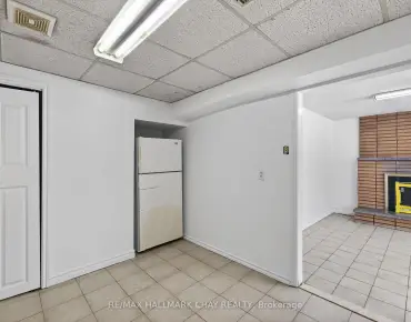 328 Lara Woods N/A Mississauga Valleys, Mississauga 3 beds 2 baths 1 garage $839.9K
