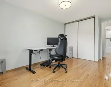 6486 Edenwood Dr Meadowvale, Mississauga 3 beds 3 baths 2 garage $999.8K
