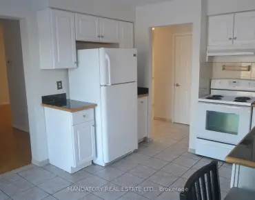 4028 Longo Circ Malton, Mississauga 3 beds 3 baths 2 garage $1.05M
