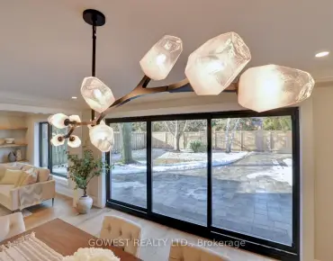 
981 Valdese Dr Erindale, Mississauga 4 beds 4 baths 2 garage $2.45M
