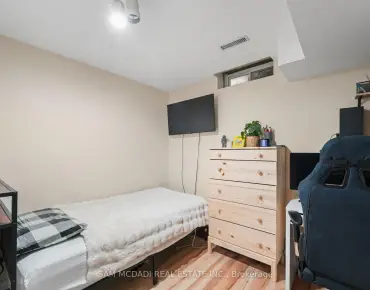 999 Henley Rd W Lakeview, Mississauga 4 beds 4 baths 2 garage $1.799M