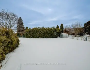 
2280 Wiseman Crt Clarkson, Mississauga 3 beds 3 baths  garage $1.268M