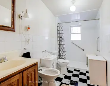 
10 Webster Ave Annex, Toronto 3 beds 3 baths  garage $4.446M