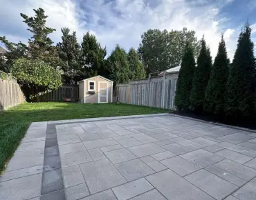 
6607 Skipper Way Meadowvale Village, Mississauga 4 beds 3 baths 1 garage $1.03M