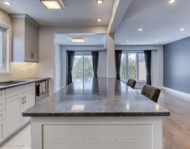 
1585 Crombie Rd Lorne Park, Mississauga 4 beds 4 baths 2 garage $1.749M